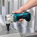 Nibblers | Makita XNJ01Z 18V LXT Lithium‑Ion 16-Gauge Cordless Nibbler (Tool Only) image number 2