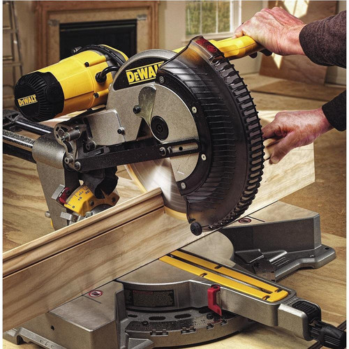 Dewalt DWS709 15 Amp 12 in. Slide Compound Miter Saw