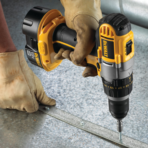 Dewalt 18V XRP Cordless 1 2 in. Drill Driver Kit DCD940KX