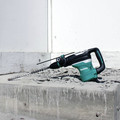  | Factory Reconditioned Makita HR4013C-R 120V 11 Amp Variable Speed SDS‑MAX AVT 1-9/16 in. Corded Rotary Hammer image number 2