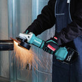 Makita Appreciation Week! Save 10%! | Factory Reconditioned Makita XAG12PT1-R 18V X2 (36V) LXT Brushless Lithium-Ion 7 in. Cordless Paddle Switch Electric Brake Cut-Off/Angle Grinder Kit with 2 Batteries (5 Ah) image number 4