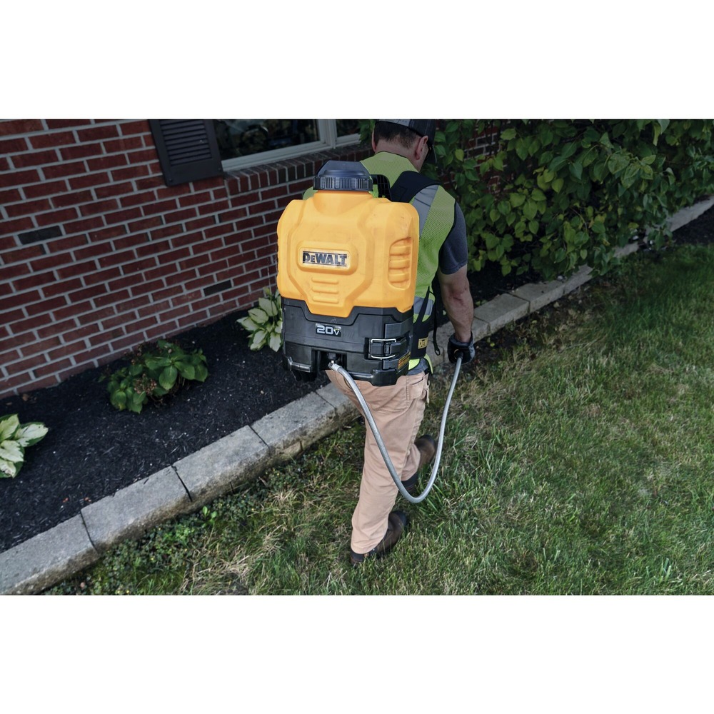 Dewalt DXSP190681B 20V MAX LithiumIon 4 Gallon Powered Backpack