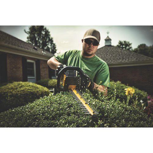Dewalt 40V MAX 4.0 Ah Li Ion 22 in. Hedge Trimmer DCHT860M1