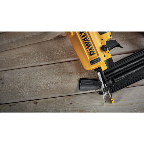 Dewalt nail gun compressor outlet