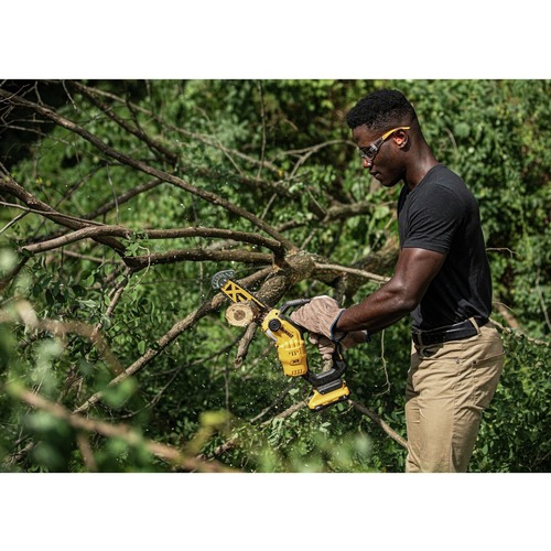 Dewalt 20v max best sale xr chainsaw kit