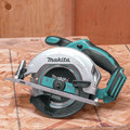  | Factory Reconditioned Makita XSS02Z-R 18V LXT Brushed Lithium-Ion 6-1/2 in. Cordless Circular Saw (Tool Only) image number 4