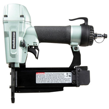 PNEUMATIC NAILERS AND STAPLERS | Metabo HPT 23 Gauge 2 in. Pneumatic PRO Pin Nailer - NP50AM
