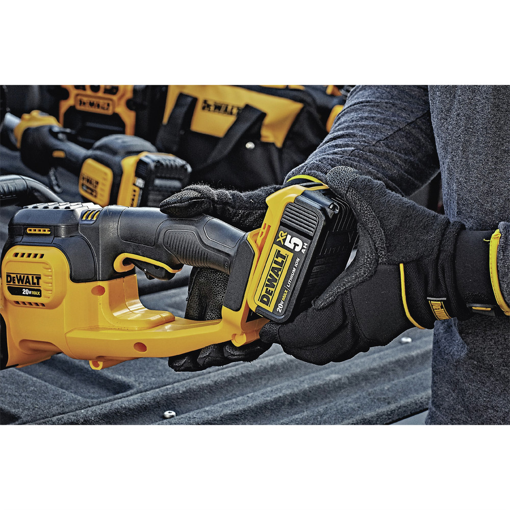 Dewalt 20V MAX Brushed LithiumIon 22 in. Cordless Hedge Trimmer Kit (5