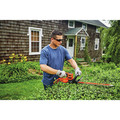  | Black & Decker BEHTS300 SAWBLADE 120V 3.8 Amp Brushed 20 in. Corded Hedge Trimmer image number 9