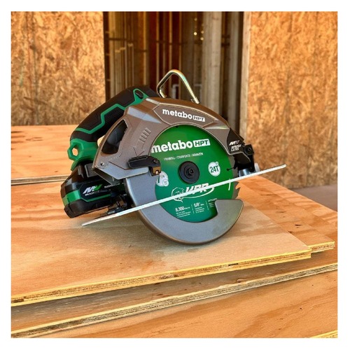 Metabo HPT C7BUR 7-1/4 Inch Circular Saw – 15 Amp Motor, 6,800 RPM, Electric Brake, Dust Blower, Stamped Aluminum Base, 0-45° Bevel, Cord Hook