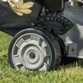 | Factory Reconditioned Makita GML01PL-R 40V MAX XGT Brushless Lithium-Ion 21 in. Cordless Self-Propelled Commercial Lawn Mower Kit with 2 Batteries (8 Ah) image number 5