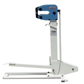 PRODUCTS | Baileigh Industrial 6 in. 16-Gauge Metal Shrinker Stretcher - BA9-1005710