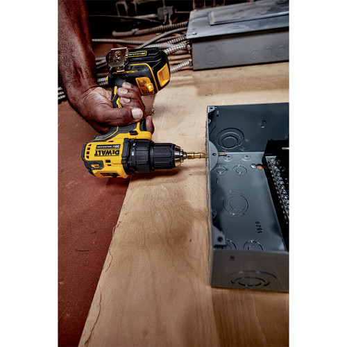 Dewalt dcd 2025 708