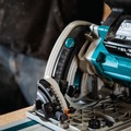 Circular Saws | Makita XPS01PTJ 18V X2 (36V) LXT Brushless Lithium-Ion 6-1/2 in. Cordless Plunge Circular Saw Kit with 2 Batteries (5 Ah) image number 23