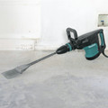 Makita Appreciation Week! Save 10%! | Factory Reconditioned Makita HM1203C-R 20 lb. SDS-Max Demolition Hammer with Case image number 2