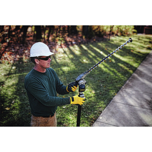 Dewalt DCHT895M1 40V MAX 4 Ah Telescoping Pole Hedge Trimmer