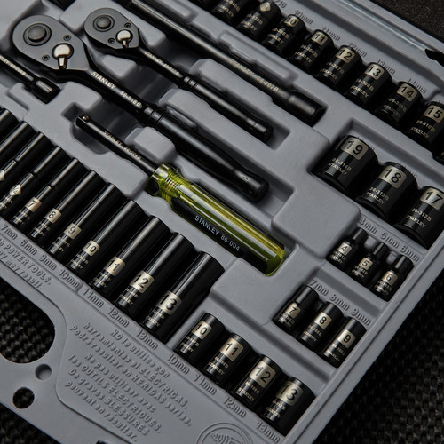 Stanley 92 839 99 Piece Black Chrome Socket Set