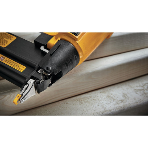 Dewalt air compressor hotsell nail gun combo