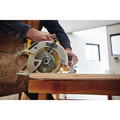 Circular Saws | Dewalt DCS570P1 20V MAX 7-1/4 Cordless Circular Saw Kit with 5.0 AH Battery image number 3