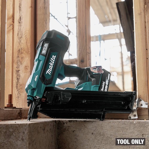Makita Battery Operated Trim Nailer Makita LXT 18V Cordless