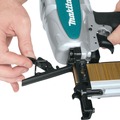 Pneumatic Crown Staplers | Factory Reconditioned Makita AT1150A-R 16-Gauge 7/16 in. Medium Air Crown Stapler image number 6