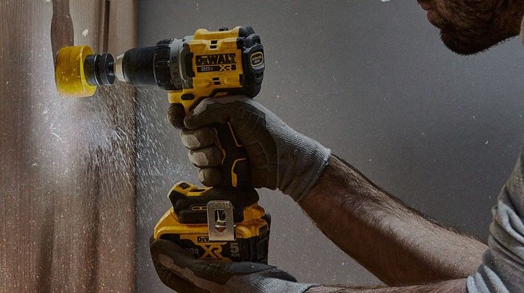 FREE 20V MAX Bare Tool or Battery FREE 20V MAX Bare Tool or Battery