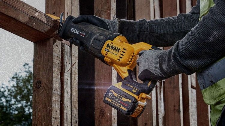 FREE 20V MAX FLEXVOLT ADVANTAGE Bare Tool or 5 Ah Battery FREE 20V MAX FLEXVOLT ADVANTAGE Bare Tool or 5 Ah Battery
